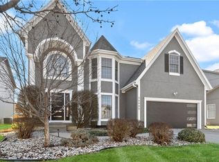 15995 S Clairborne St, Olathe, KS 66062