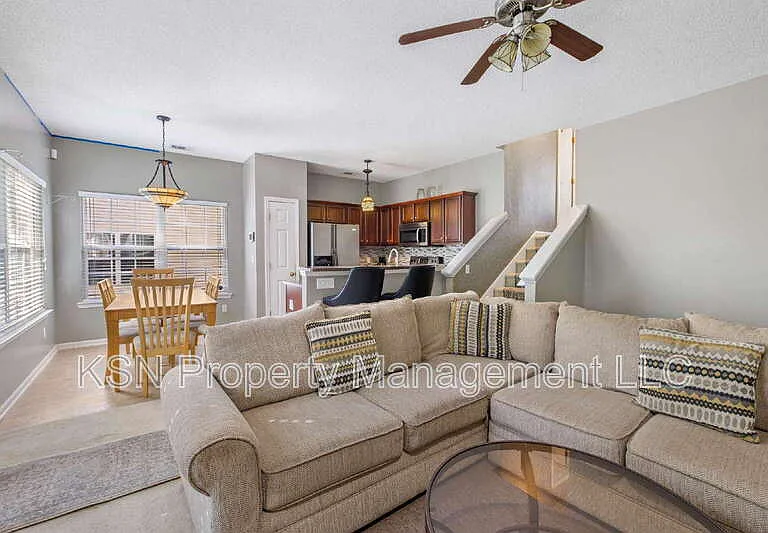 13 Orchid Ln — Photo 6