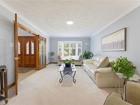 5th image of 21 Cameron Ln