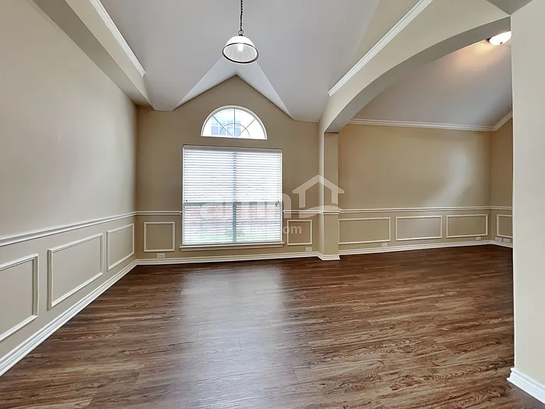 2525 Stone Meadows Dr — Photo 9