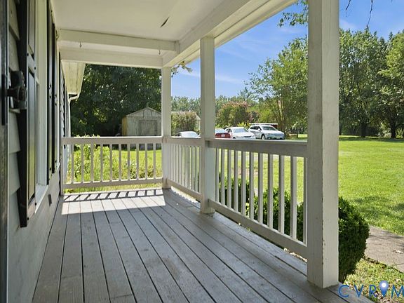 5th image of 238 Deerwood Dr
