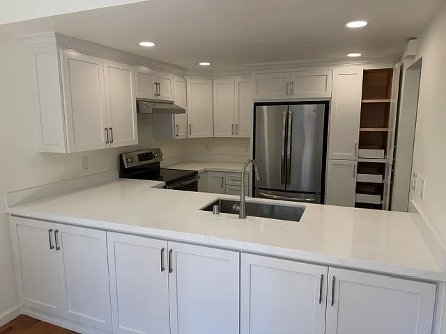 2 bed, 1060 sqft, $4,250 — Photo 3