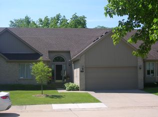 15794 Corso Dr, Clinton Township, MI 48035