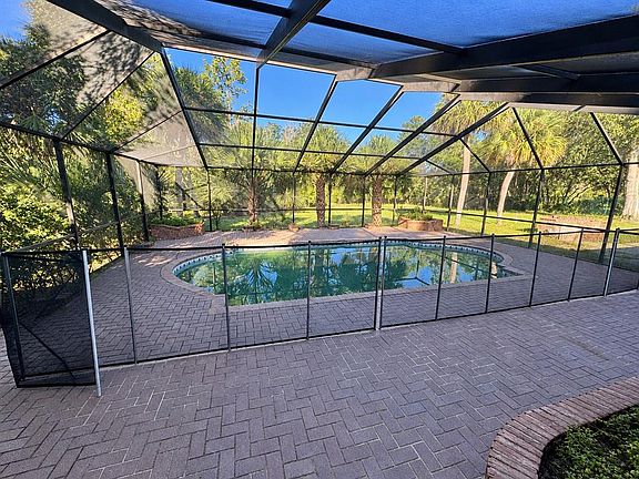 3rd image of 5385 SUWANNEE ROAD