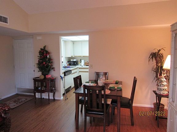 5th image of 1631 SE Green Acres Cir APT Bb201