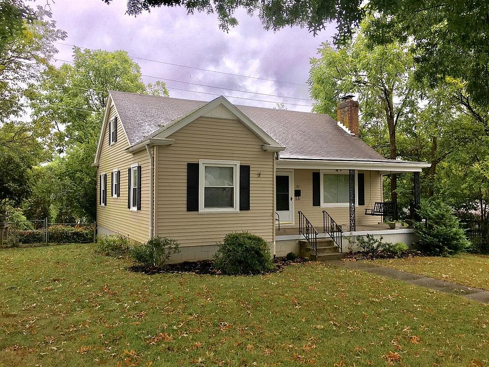 1st image of 131 Elm Dr