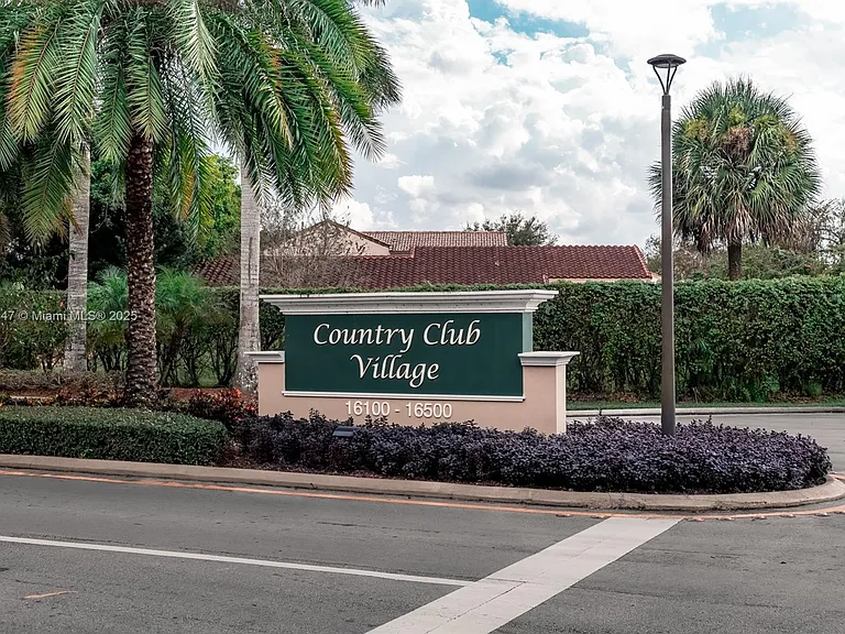 16200 Golf Club Rd — Photo 16