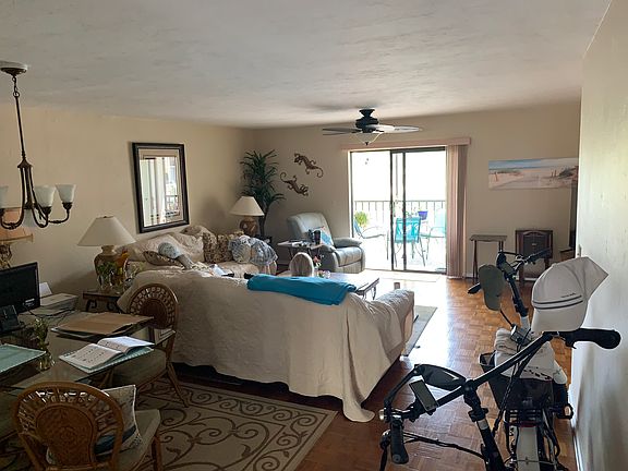 3rd image of 4371 Bay Beach Ln