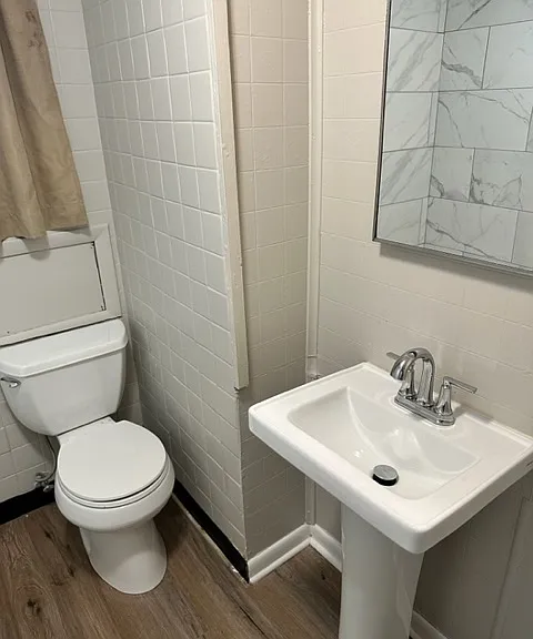 308 E Walnut St — Photo 1