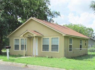 204 S Lennox St, Stephenville, TX 76401