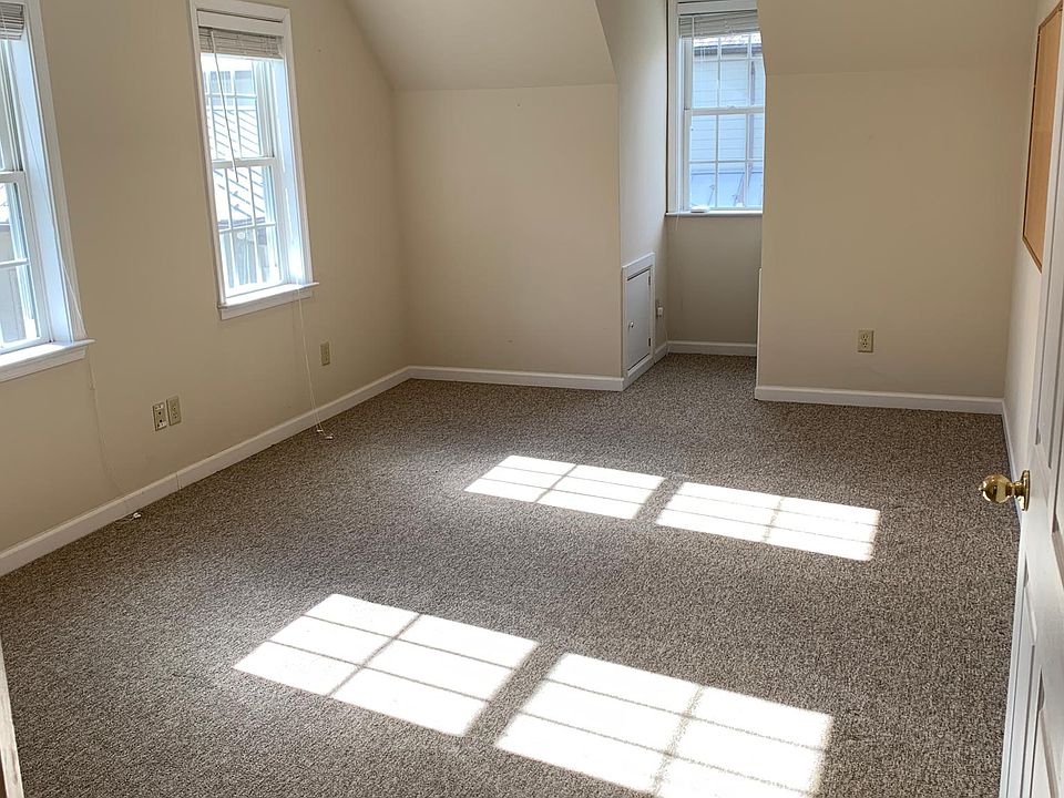 Room 2, looking in from kitchen