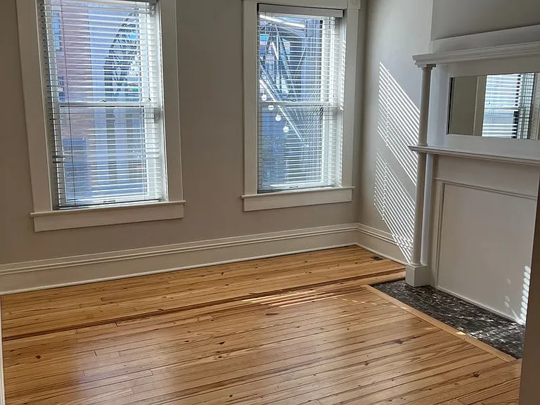 692 N High St — Photo 12