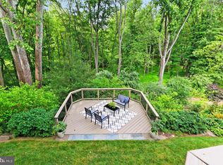 9830 Meadow Valley Dr, Vienna, VA 22181