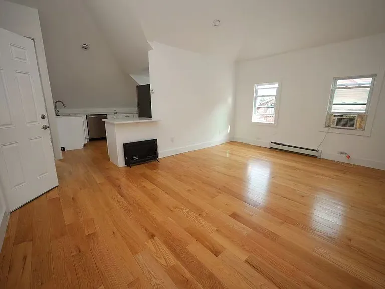 7807 Ridge Blvd #3 — Photo 5