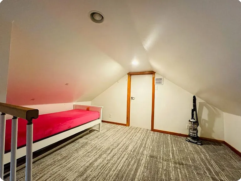 1815 Oak View Ln #1 — Photo 7