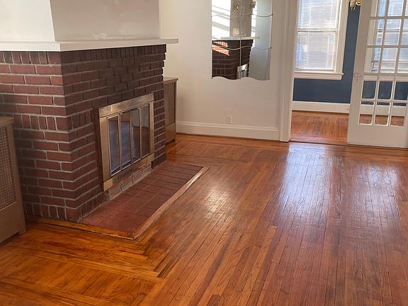 2nd image of 114 Halladay Ave Floor 2