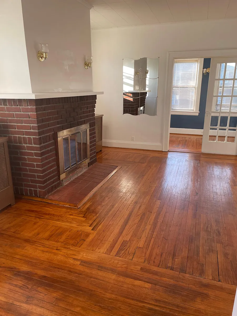 Building Photo - 114 Halladay Ave #2