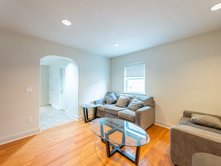 Roland Realty — Photo 20
