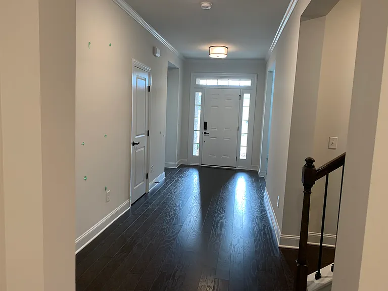 1390 Beechworth Ln — Photo 6