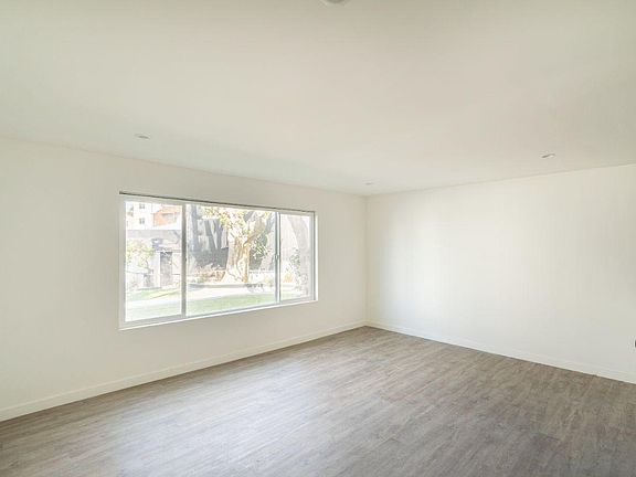 5th image of 3168 Wabash Ave APT 3