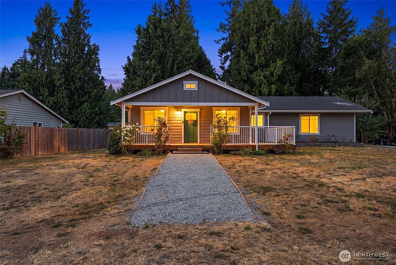 2nd image of 1087 Idlewood Drive