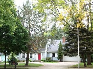 833 Sterling Dr, Fond Du Lac, WI 54935