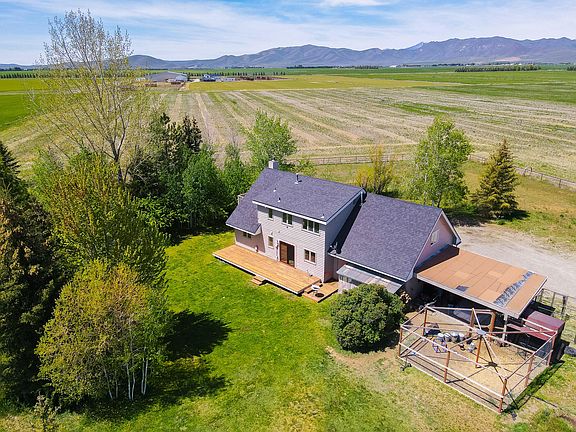 5th image of 120 Prairie Sun Rd