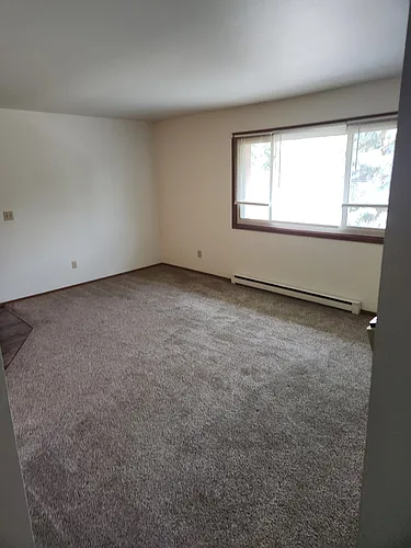 771 McKinley Ave #4 Photo 1