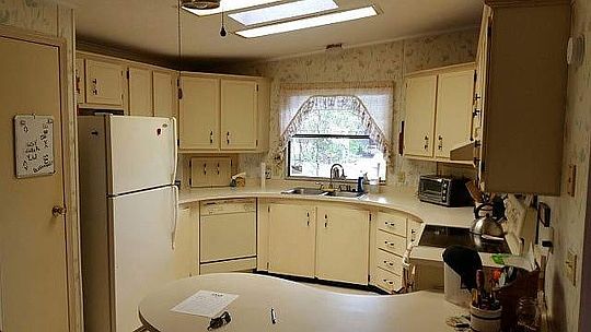 2nd image of 3463 Pelican Cir