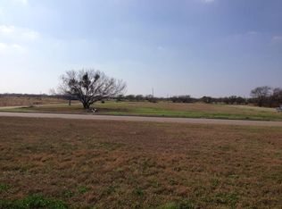 2101 Morenita Dr, Sinton, TX 78387
