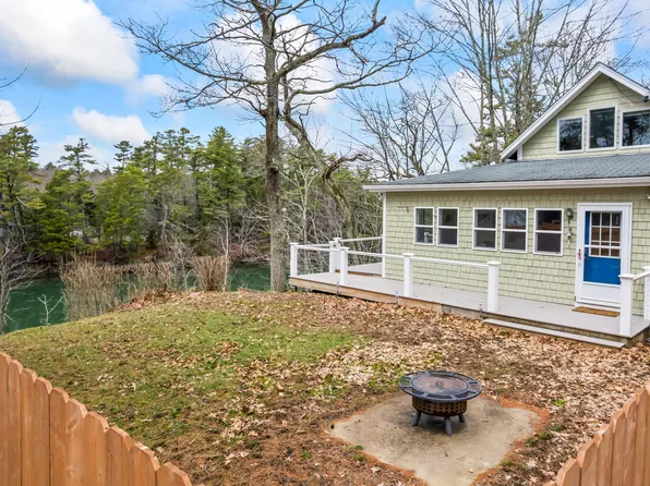 618 Gurnet Road, Brunswick, ME 04011