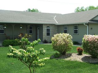 8736 Eagles Landing Dr, Manhattan, KS 66502