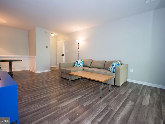 3rd image of 561 Florida Ave APT 143