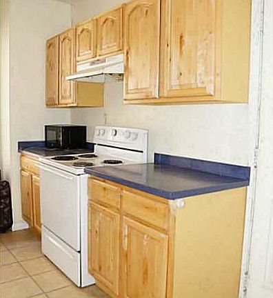 4th image of 816 W 38th St APT 1