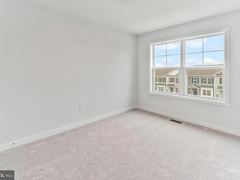 147 Olga Dr — Photo 26