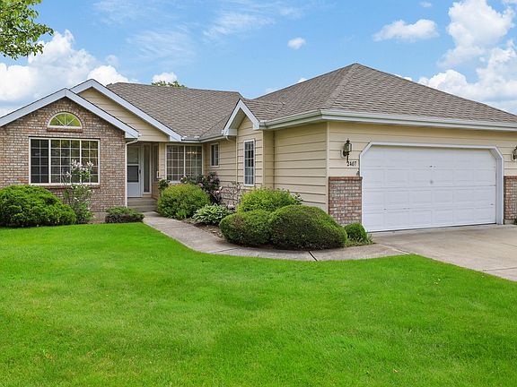 2nd image of 2407 S Sunnybrook Ln
