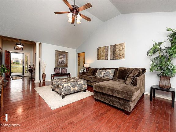 2nd image of 1347 N Cannondale Dr