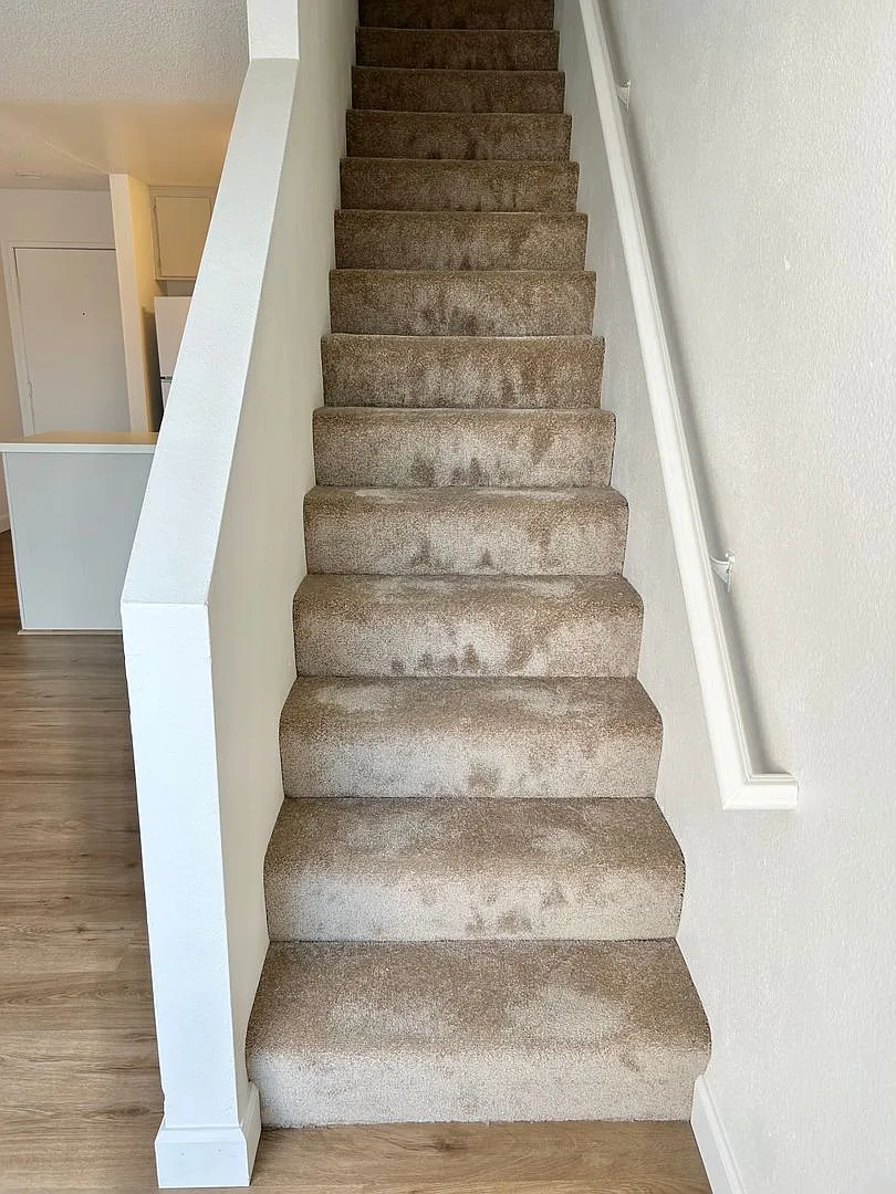Mission Tower Apartments — Photo 4