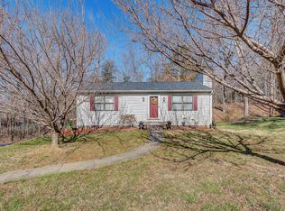 1725 Green Ridge Rd, Salem, VA 24153