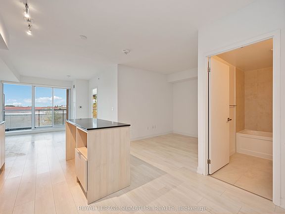 5th image of 31 Tippett Rd #332