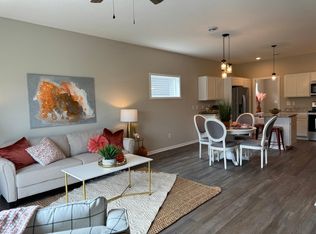 718 Cherrywood Ln NE, Isanti, MN 55040