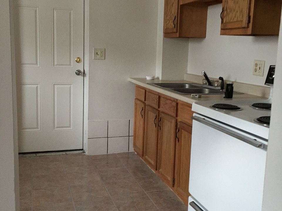 2nd image of 678 Atlantic St