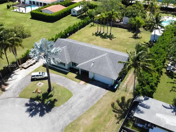 28242 SW 163rd Ct, Homestead, FL 33033