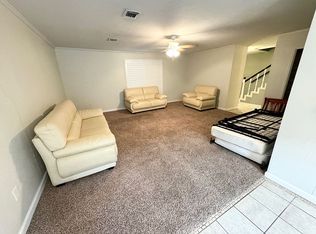 22 E Castle Harbour Dr, Friendswood, TX 77546