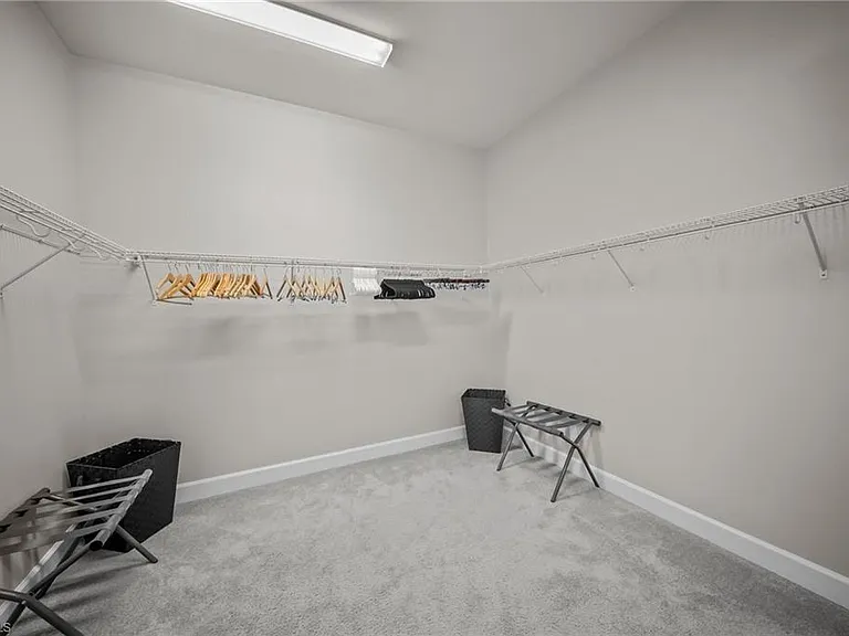 9361 Terresina Dr — Photo 16