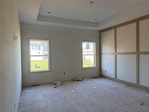 3rd image of 2609 NE Crestview St