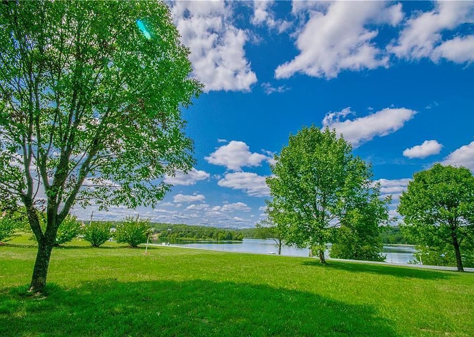 1st image of 821 Stone Gate Dr