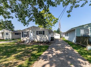 693 Abbe Rd S, Elyria, OH 44035