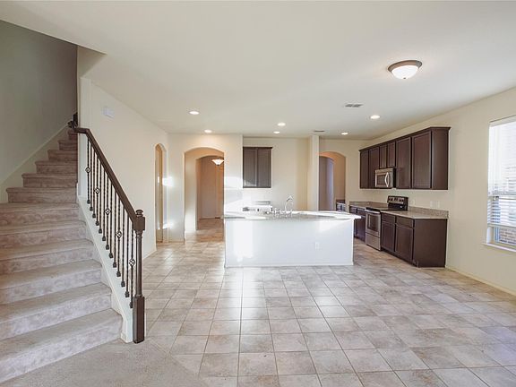 4th image of 3416 Wavecrest Ln