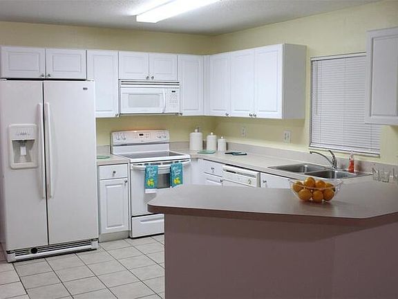 3rd image of 7811 N 14th St